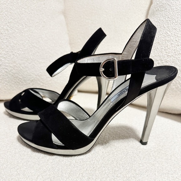 Prada Black Calzature Donna Velvet Silver Metallic Ankle Strap heels sz 38.5 - Picture 3 of 11